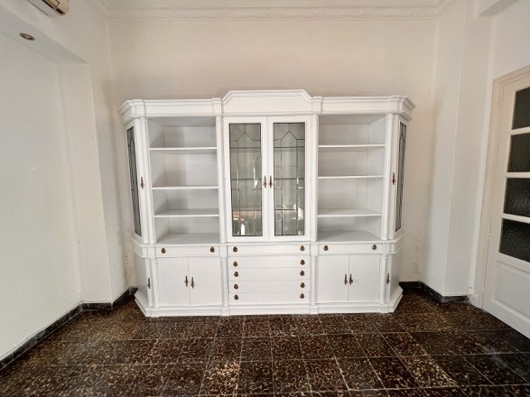 Mueble de salón lacado