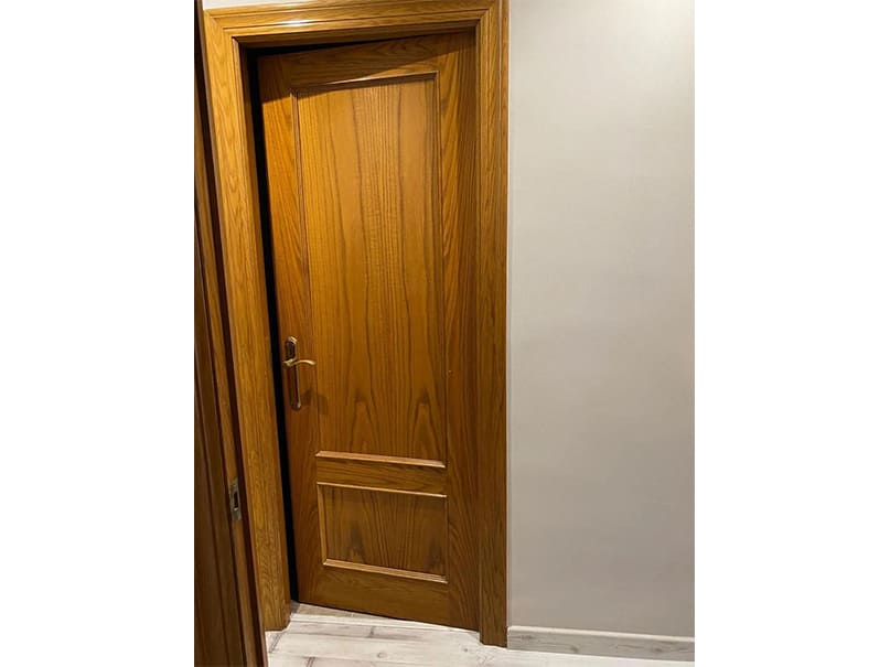 Renovación de puertas de interior con lacado profesional